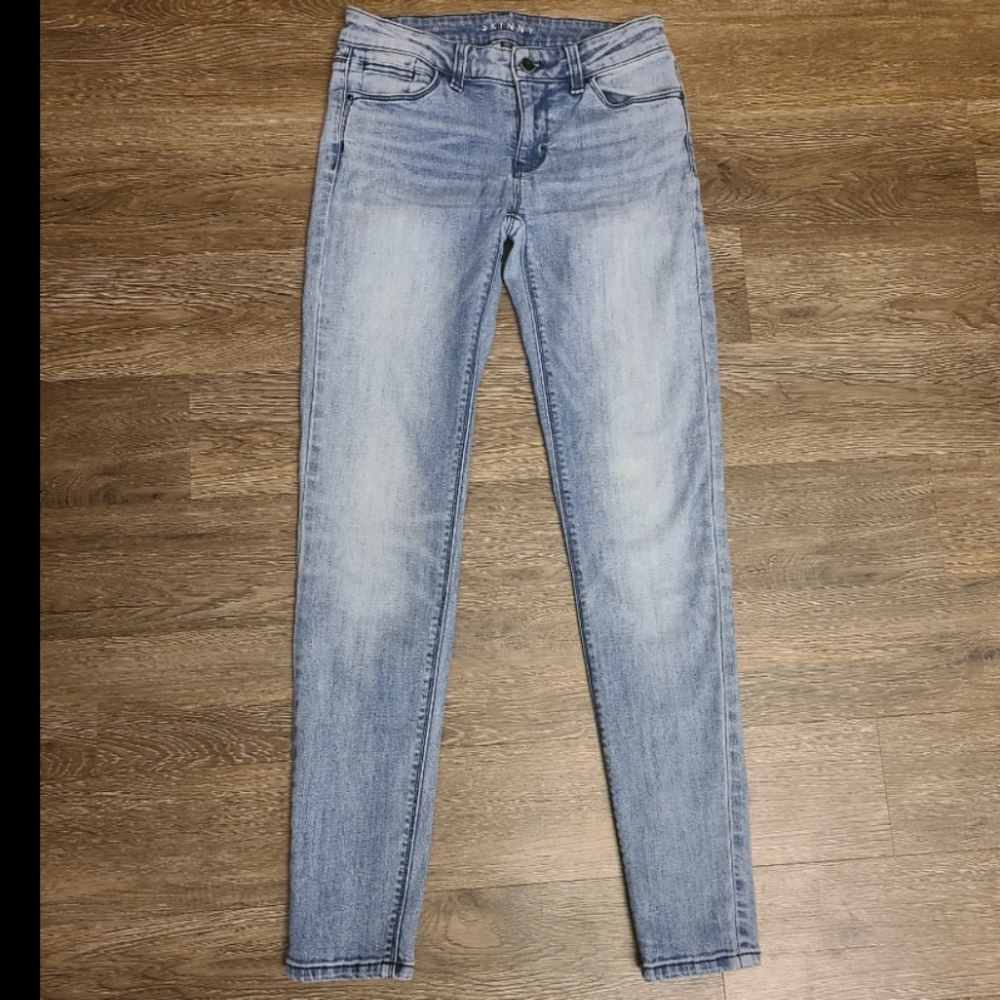 White House Black Market Skinny Jeans - 0